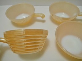 FIRE KING Anchor Hocking Vtg set of 4 Peach Lustre Glass Bowls with Hand... - £39.29 GBP