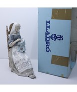 Lladro #4865 &quot;Insular Embroideries&quot; 11in Tall Figure w/ Original Box - $155.19