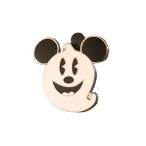 WDW Disney Parks Pin Trading Mickey Mouse Ghost Halloween Pin 2009 - $9.89