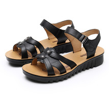 Summer new mother Leather sandals large size soft soled Style woman sandals casu - £24.45 GBP