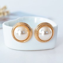 Round plating gold pearl small ear clip, 10 years Golden jewelry design - £6.36 GBP