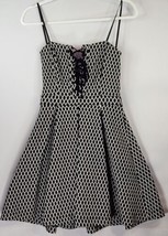 B Darlin Dress Womens Size 7/8 Mini Black &amp; White Strap Less Baby Doll Lace Up - £17.49 GBP