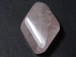 28.35Ct 28x20x7mm MINIMUM Rose Quartz Twisted Diamond Bead for Wire Wrap... - $1.39