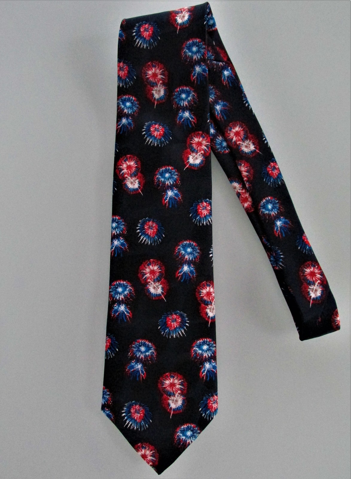One Nation Fireworks/Patriotic Men&#39;s Tie - $15.00