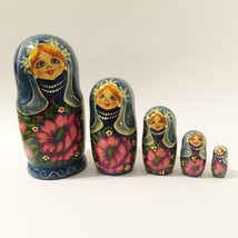 5 Piece Nesting Dolls Hand Painted Wood Woman Flowers Vintage Collectibl... - £31.98 GBP