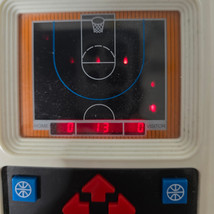 Vintage 1980 Mattel Electronic Basketball Handheld Game WORKS - £15.42 GBP