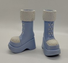 Bratz Doll Shoes Wintertime Wonderland Yasmin Blue &amp; White Snow Boots - $12.87