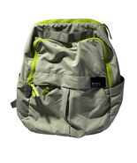 Lululemon Everyday Backpack Yellowish Green Bag (Zipper Tennis Ball Yellow) - $1,044.69 MXN