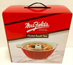Mrs. Fields Premium Bakeware Red Fluted Bundt Pan Enamel Interior Exterior - £14.93 GBP