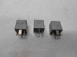 SET OF 3 FORD 4 PIN RELAYS 4FIT-14B192-BA  - £15.45 GBP