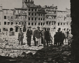 General Dwight Eisenhower tours bombed Warsaw Poland after WWII Photo Print - £6.96 GBP+