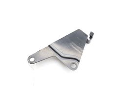 01-07.5 CHEVROLET SILVERADO 2500HD 6.6L BATTERY CABLE BRACKET E0390 image 6