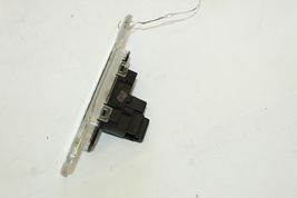 2003-2008 INFINITI FX35 FX45 REAR HATCH LID LICENSE PLATE LIGHT HOUSING J817 image 4