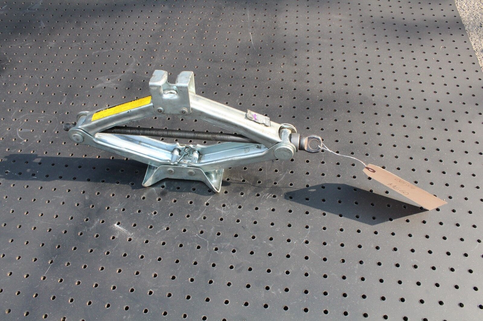 2000-2005 TOYOTA CELICA GT GTS EMERGENCY CAR SERVICE JACK GT-S M660 - $77.39
