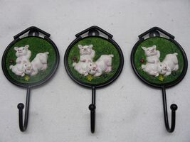 Animal Pig Hangers-3  #193 - $9.99