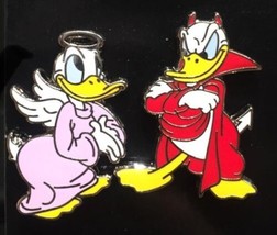 Disney Devil &amp; Angel Donald 2 Pin Set New On Original Card - £15.13 GBP