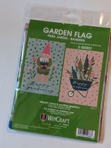 WinCraft Feliz Jardinería Gnomo Carretilla Doble Cara Jardín Bandera - £11.54 GBP