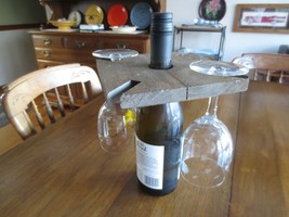 HANDMADE Rustic WOOD WINE BOTTLE &amp; 4 STEMMED GLASSES HOLDER  - 6-7/8&quot; Sq... - $13.55 CAD