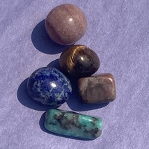 Assorted Polished Gemstones of 5 Evolve Mala - $554.64 MXN