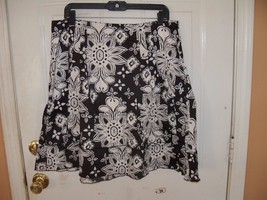 White House Black Market Floral Print Fully Lined Skirt Size 14 Women&#39;s EUC - £16.92 GBP