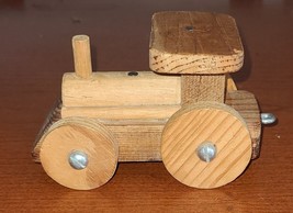 Vintage Wooden Toy Small Train Engine with metal axles 4.5&quot; long - £4.87 GBP