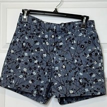 GAP Tailored Shorts Casual Flowers Gray Size 00-R - $17.64