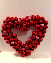 14&quot; Valentine Heart Shaped Ornament Wreath - £13.36 GBP
