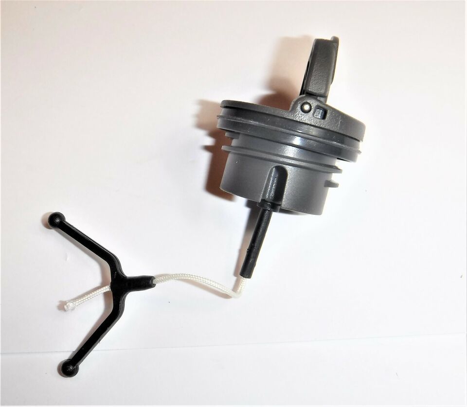 Husqvarna 555 Chainsaw Fuel / Gas or Bar Oil Cap - OEM - $14.95