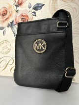 Michael Kors Women&#39;s Black Fulton Pebbled Leather Crossbody Bag Purse  - £33.56 GBP