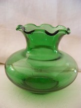 Vintage Anchor Hocking Forest Green Glass 3 1/4&quot; Bud Vase Crimped Rim - $368.72 MXN