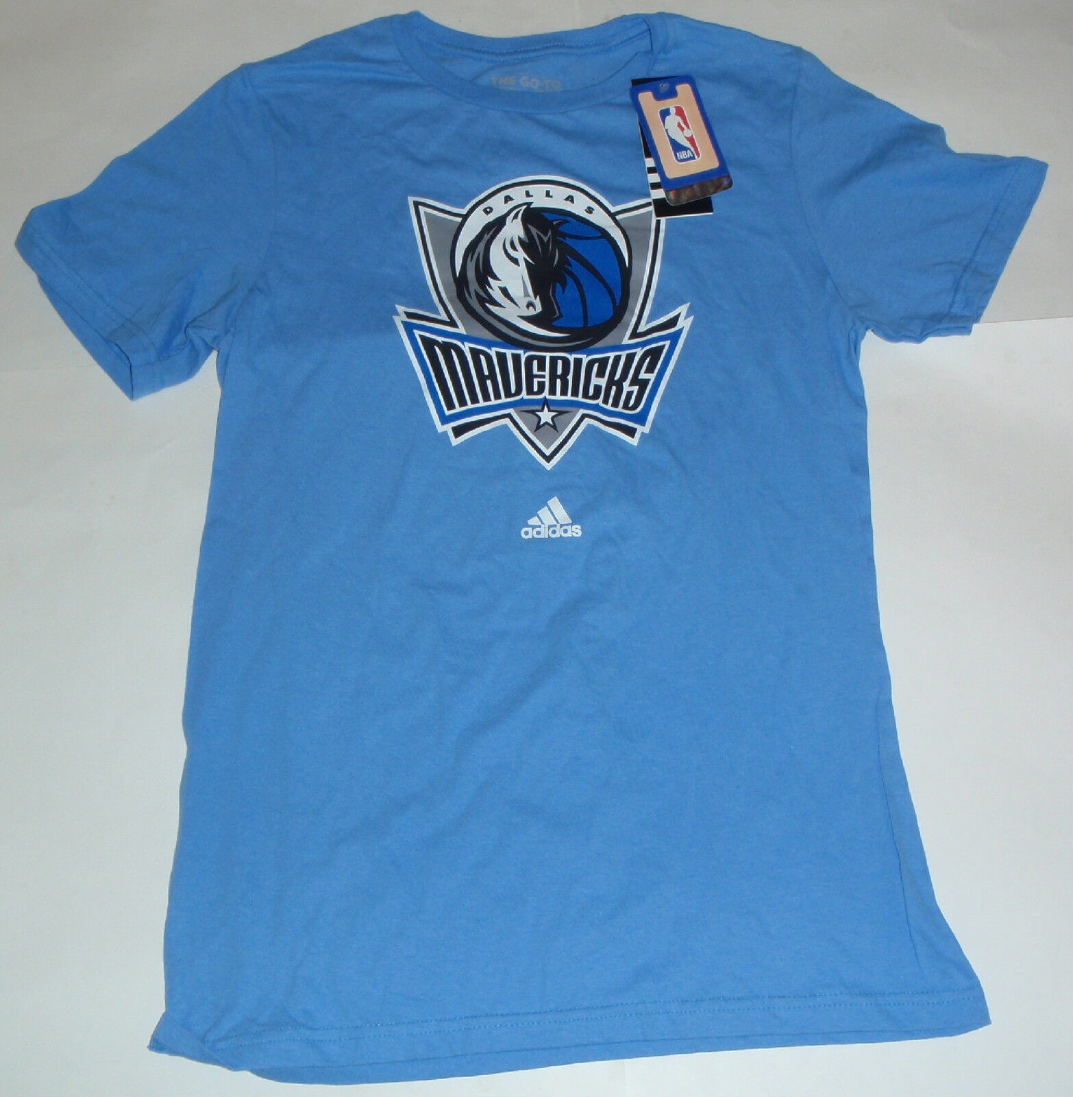 Primary image for NWT New Dallas Mavericks adidas Logo NBA Size Small T-Shirt