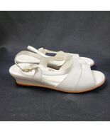 SAS CARESS CROSS STRAP SANDALS 9.5 M Comfort Low Heel White Leather EUC ... - $427.17 MXN