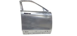 Front Right Door Shell With Damage PN lr117201 New OEM 2020 Rover Evoque  - £444.24 GBP