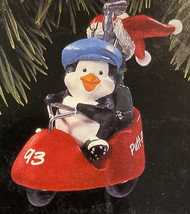 Hallmark 1993 Putt Putt Penguin Golfing Keepsake Ornament QX579-5 New In Box - £9.02 GBP