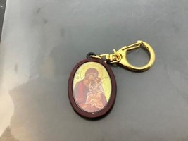 Vintage Keyring SAINTE-ANNE Holding Jesus Keychain GRAND-MÈRE Ancien Porte-Clés - £5.80 GBP