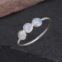 Round Rainbow Moonstone Minimalist Ring 925 Sterling Moonstone Ring For Mother - £15.87 GBP