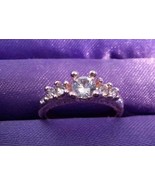 Ladies Simulated Diamonds Gold Tone Ring Size 9 Excellent Condition - $20.46 CAD