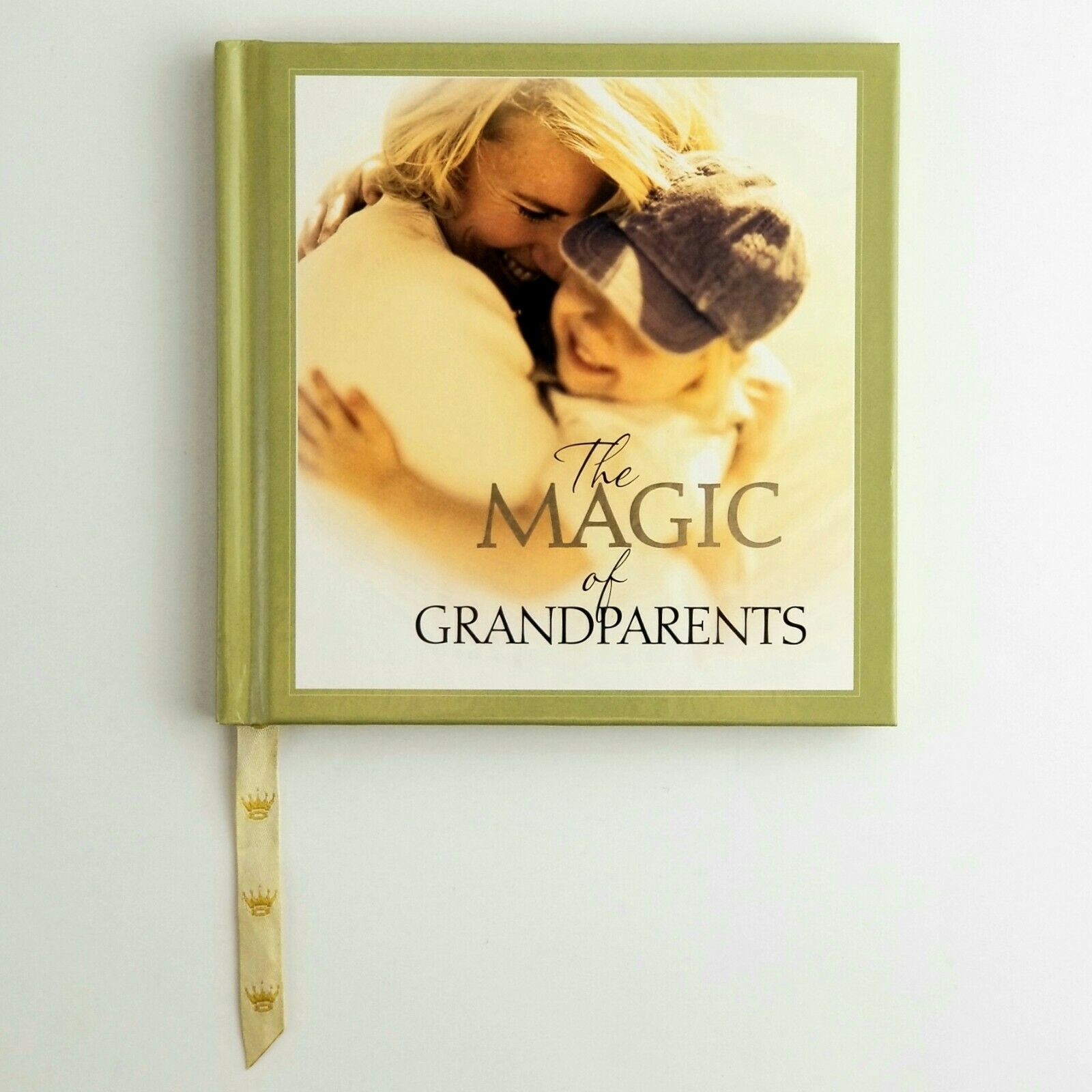 The Magic of Grandparents Hallmark Gift Book Wisdom Quotes Anecdotes - $4.99