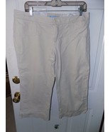 Periscope Khaki Capris Pants Size 13 Women&#39;s EUC - $414.54 MXN