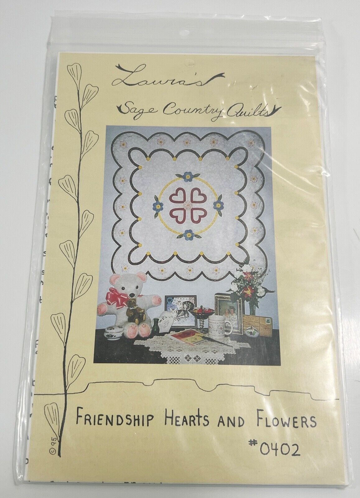 Laura&#39;s Sage Country Quilts  # 0402 Friendship Hearts And Flowers 34&quot;x34&quot; - $9.89