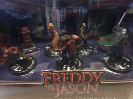 Extremely Rare! Nightmare on Elm Street Freddy vs Jason Mini Figurine St... - $243.00