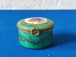 Sevres candy bowl - $2,025.70 MXN