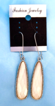 New Fashion Jewelry Womens Dangle Drop Earrings White Faceted Acrylic Silvertone - $9.90