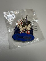 Disney Travel Company  2016 Trading Pin Disneyland Resort Mickey Minnie - $5.80
