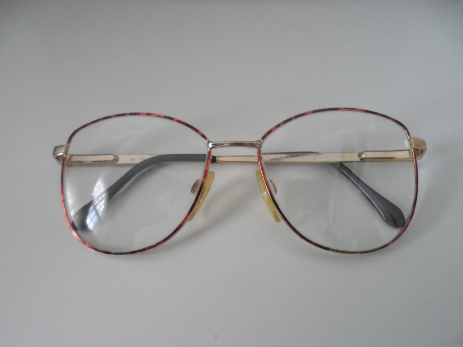 Vintage Men's eye glass frame Luxotica Gold electroplated Italy 52 16 - $25.00