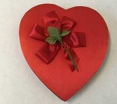 Vintage empty heart shaped valentine candy box red ribbon rose Fanny Farmer - $23.06