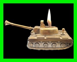 Vintage WWII U.S. Army Armored Tank Figural Table Lighter - In Working Condition - £103.90 GBP