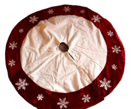 Large 60” Christmas Shoppe Tree Skirt Ivory Burgundy Edges Embroidered Snowflake - £25.57 GBP