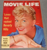 Aug 1956 MOVIE LIFE MAGAZINE Doris Day Cover JAMES DEAN/TAB HUNTER/SAL M... - £23.25 GBP