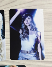 YOONJIN LE SSERAFIM Photocard oficial Nuevo álbum HOT POB Versión Weverse - $9.98